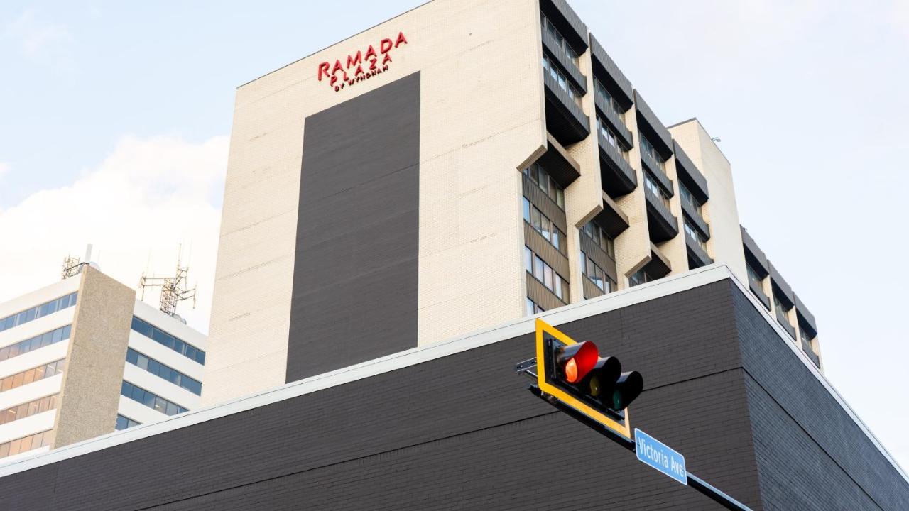 Hotel Ramada Plaza By Wyndham Regina Downtown Exterior foto