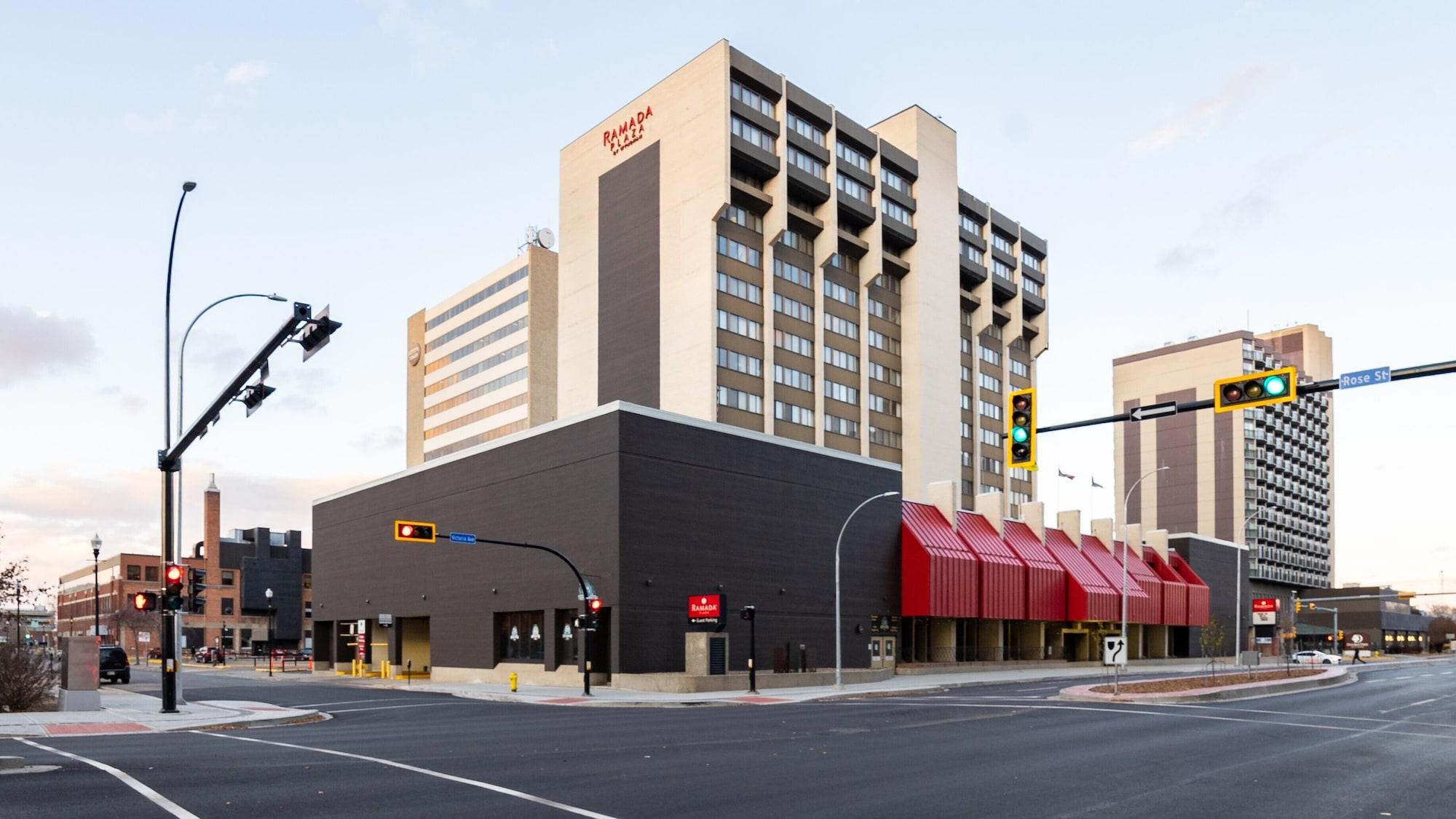 Hotel Ramada Plaza By Wyndham Regina Downtown Exterior foto